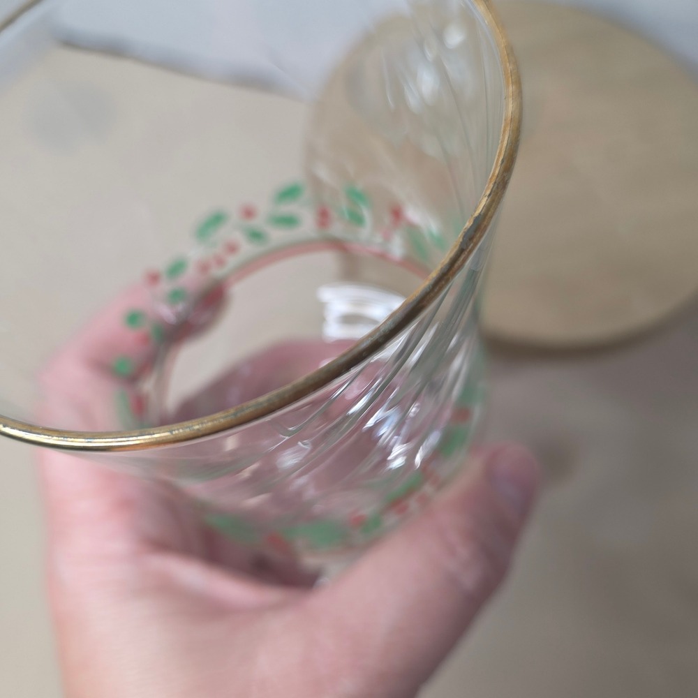 Libbey's Holiday Wine Glasses with Holly Berry and Gold Trim, Set of 2 - Picture 6 of 8
